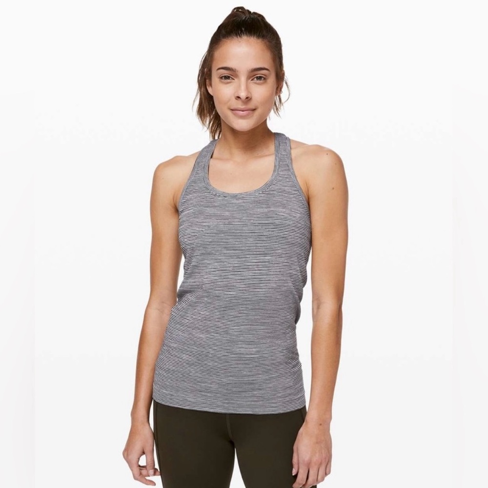 lululemon women’s swiftly tech racerback 2.0, size 4